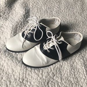 🌿Vintage Style Saddle Shoes